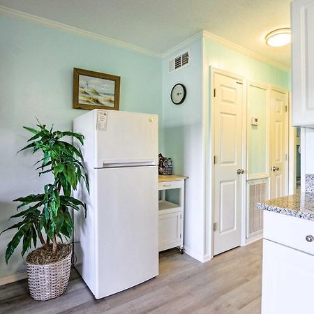 Coastal Condo With Balcony And Luxe Resort Amenities! ヒルトンヘッドアイランド エクステリア 写真